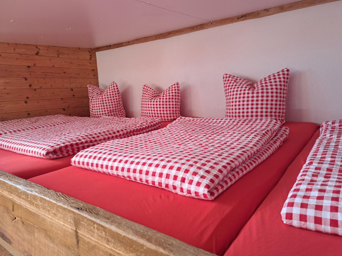 Bedroom 2, Chalet Sepp, Brig
