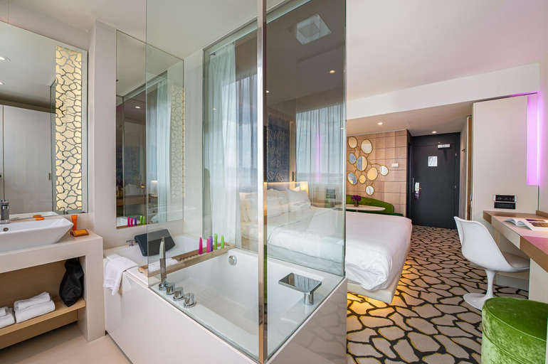 Bathroom 4, N'vY Manotel Hotel, Genève