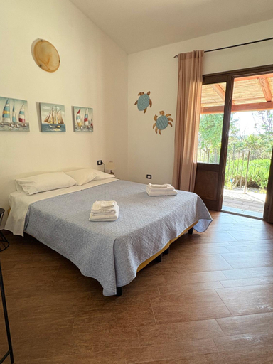 Bedroom 2, Lugh'e Luna, Oristano