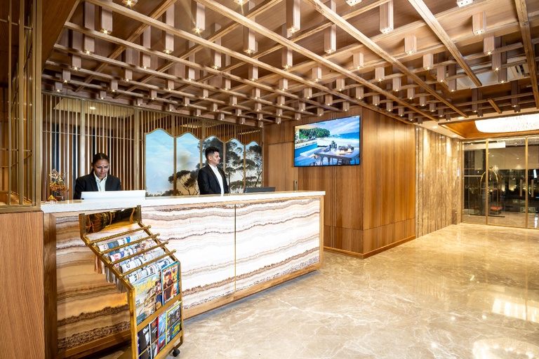 Others 5, The Kleo Hotel, Sahibzada Ajit Singh Nagar