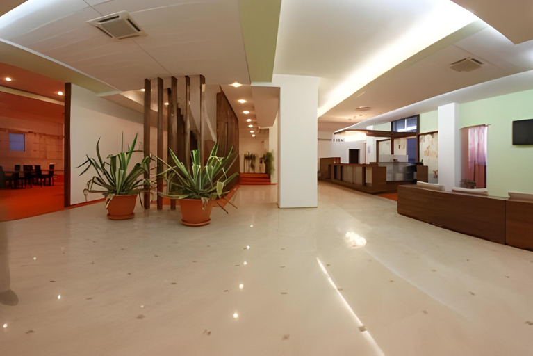 Public Area, hotel Sydney, Cosoveni