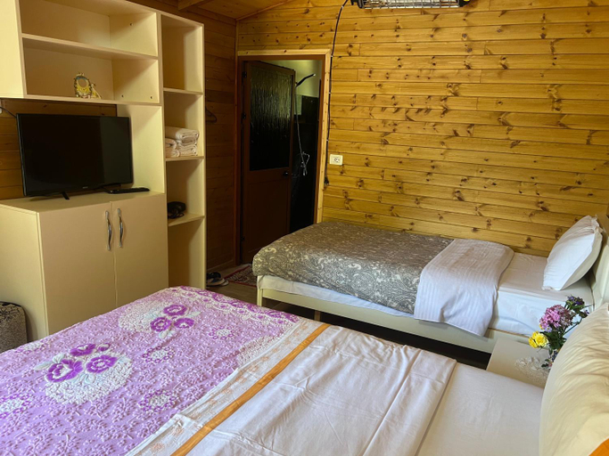 Bedroom 4, Bujtina Uji I Panjes, LLOGARA, Vlorës
