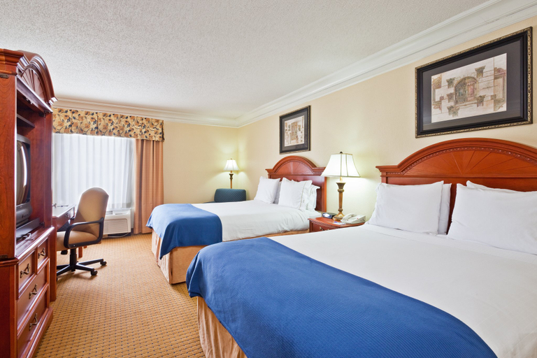 Holiday Inn Express Ringgold Room Type - 2 Queen Beds Standard Comm Access