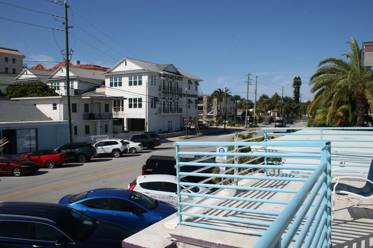 Others 5, Royal North Beach, Pinellas