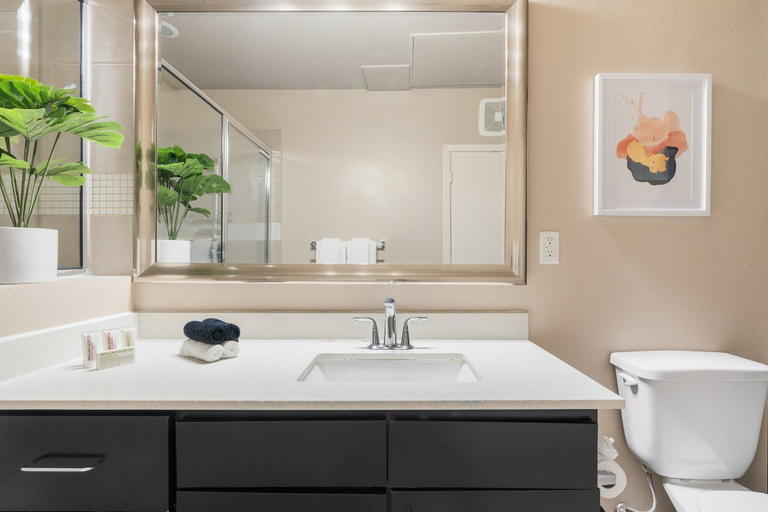 Property amenity 3, Lodgeur Med Center, Houston