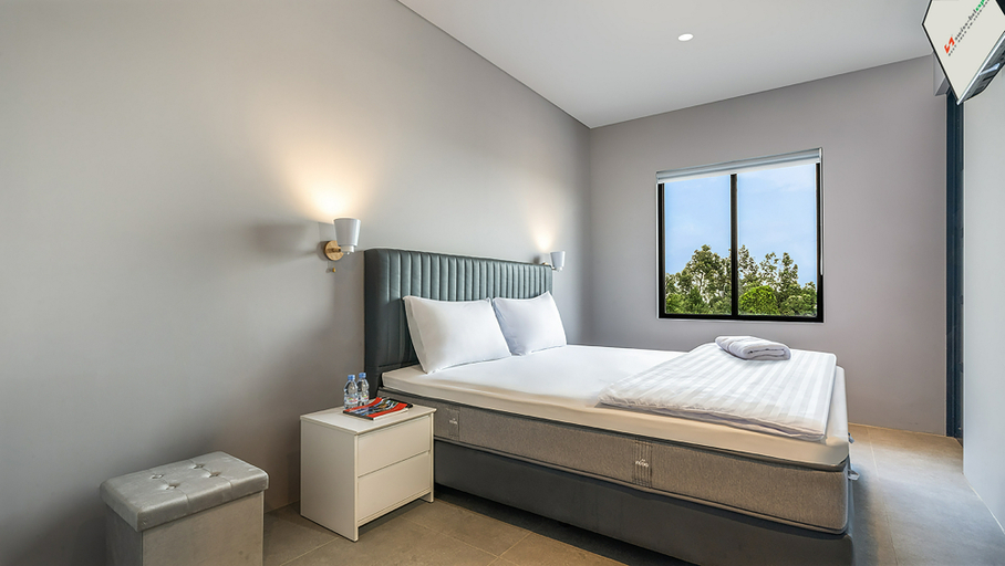 Bedroom 2, Swiss-Belexpress Rest Area KM. 379A, Batang