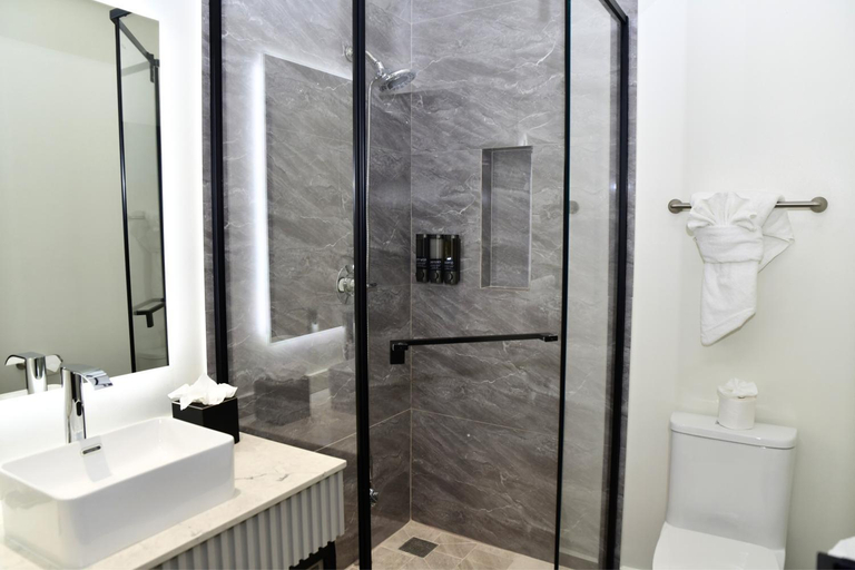 Bathroom 4, Grand Resort & Residences