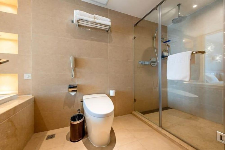 Bathroom, Crystal Orange Hotel Guangzhou Taojin, Guangzhou