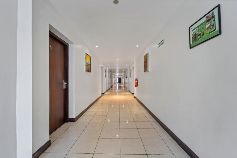 Public Area 3, Itsy Hotels Adrak, Thiruvananthapuram