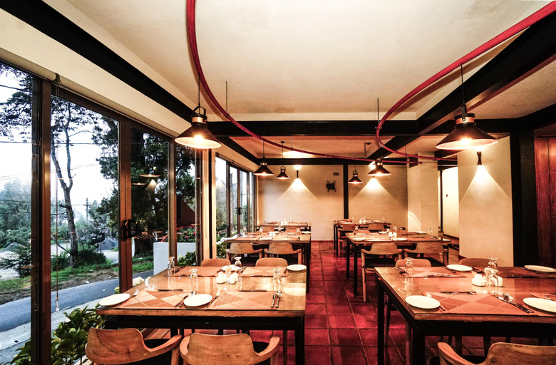 Food & Drinks 5, Hotel Bulwark, Nuwara Eliya