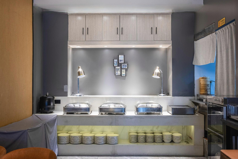 Food & Drinks 4, Theme Light Luxury Hotel Chongqing Guanghuan Shopping Street, Chongqing