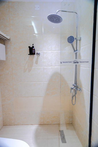 Bathroom 5, beautat hotel