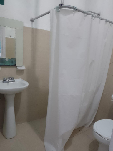 Bathroom 4, La Casa del Keej Hostel, Mérida