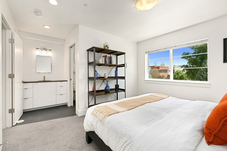 Bedroom 3, Elegant Mountain Haven - King Bed & Fireplaces, Larimer