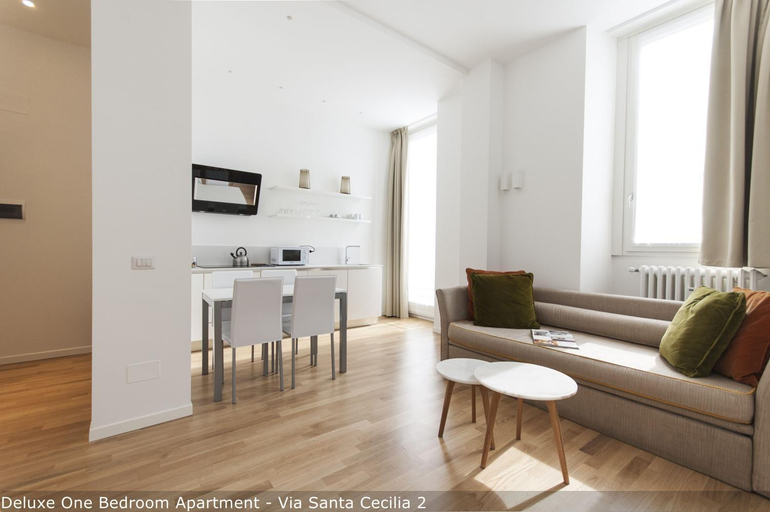 Others 4, Brera Apartments in San Babila, Milano
