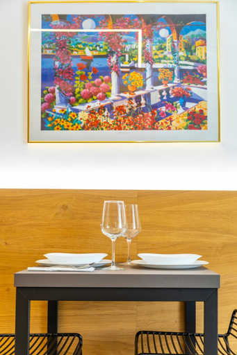 Others 5, Hotel Belvedere, Verona
