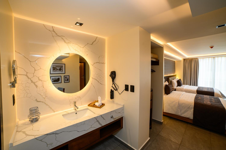 Others 5, Hotel Grand L'Orbe by JAMM, Río Blanco