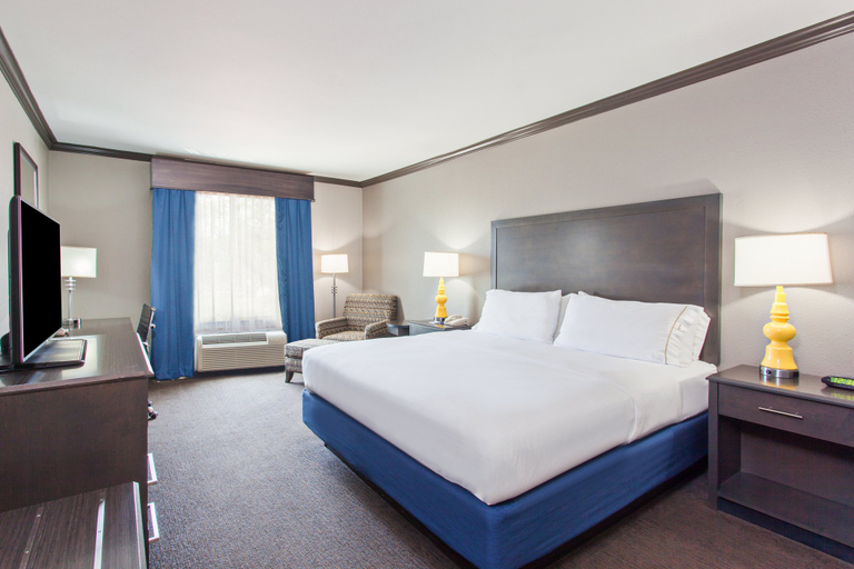 Holiday Inn Express Hotel & Suites Wharton - Tap to explore photos