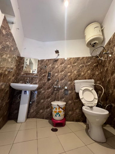 Bathroom 4, Himtrek Stays Mcleodganj, Kangra