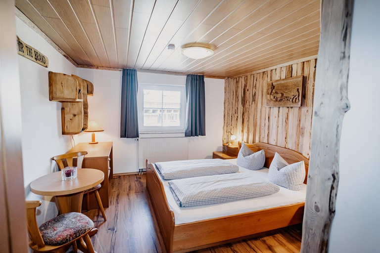 Bedroom 3, Landhotel zum Matthiasl, Freyung-Grafenau