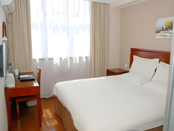 Bedroom 2, GreenTree Inn Rizhao Train Station, Rizhao