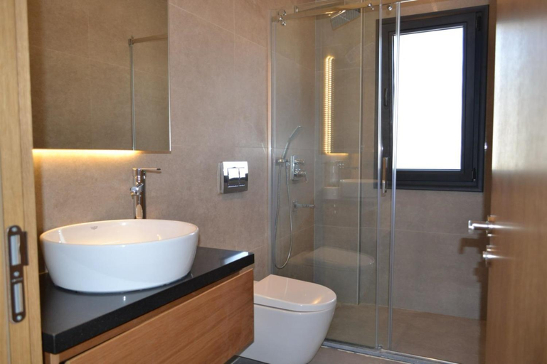 Shower 3, Ayayorgi super havuzlu yeni, Çeşme