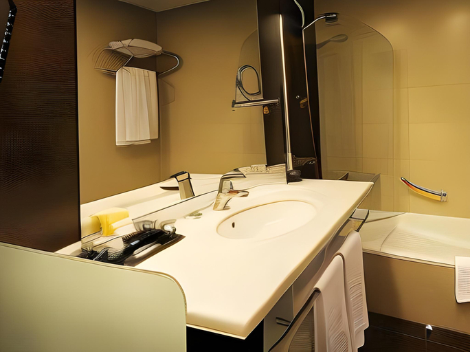 Bathroom 5, HG Alto Aragon, Huesca