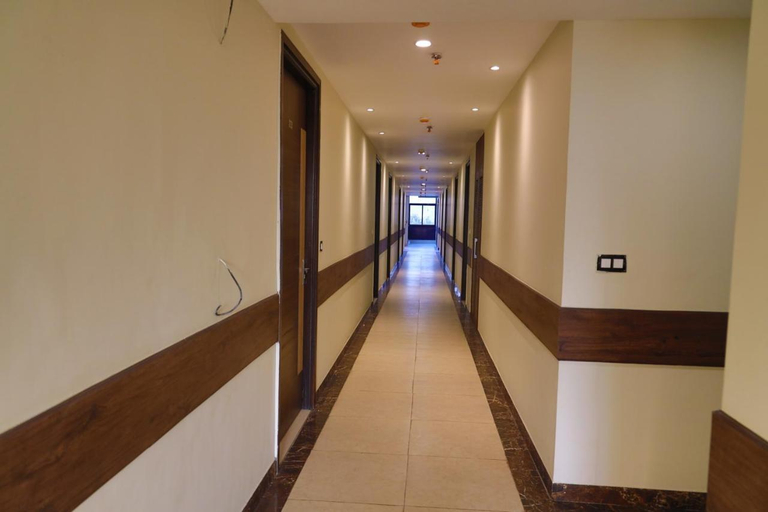 Others 5, HOTEL GOLDEN LEAF, Chandigarh