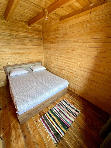 Bedroom 2, Shahunts Resort