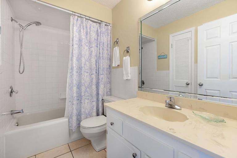 Bathroom 4, Regency Towers 505 su-9111REGENCYT505R-7548, Bay