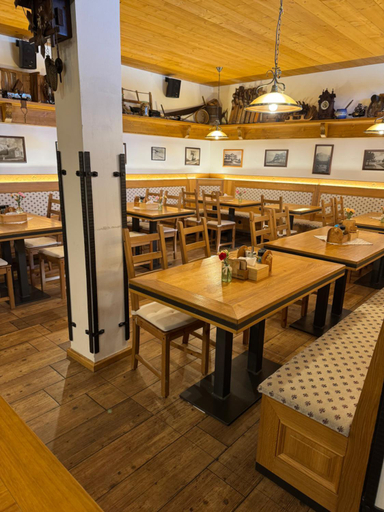 Food & Drinks 4, Hotel Vydrovy boudy, Pec pod Snezkou, Trutnov