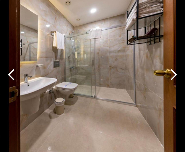 Bathroom 2, Maria, Antalya
