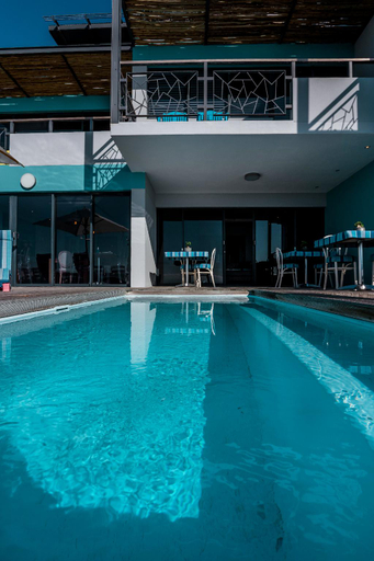 Sport & Beauty 2, 65 on Cliff Home, Overberg