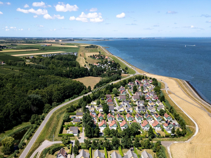 View from property 2, Holiday Home in Zeeland With Garden, Kapelle