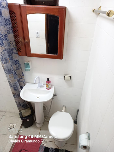 Bathroom 2, Chales Giramundo, Itatiaia