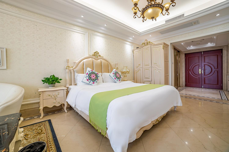 Bedroom 2, WAIFIDEN Guangzhou HaiZhu Square WanYi Apartment-Canton Fair Free Shuttle Bus, Guangzhou