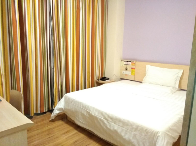 Bedroom 5, 7 Days Inn Chongqing Wanzhou District Gaosuntang Chongbai, Chongqing