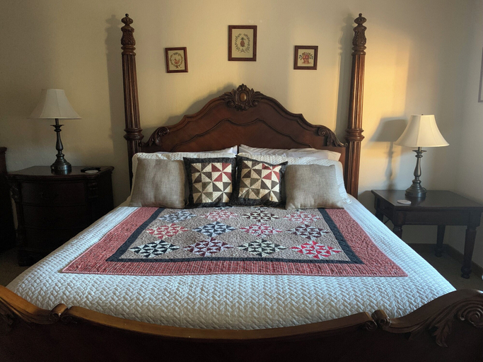 Room 2, Beeline Guest House, Gila