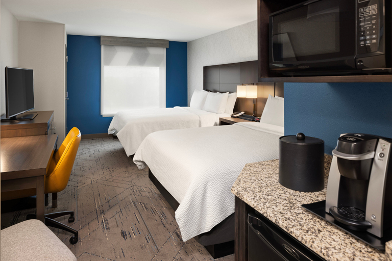 Holiday Inn Express MOLINE - QUAD CITIES Room Type - 2 Queen Standard Mobility Accessible