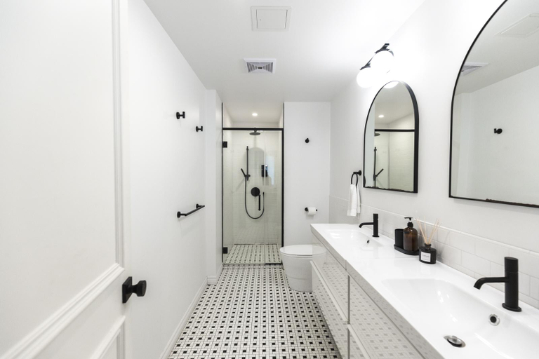 Bathroom 3, Ch apartments, Montréal
