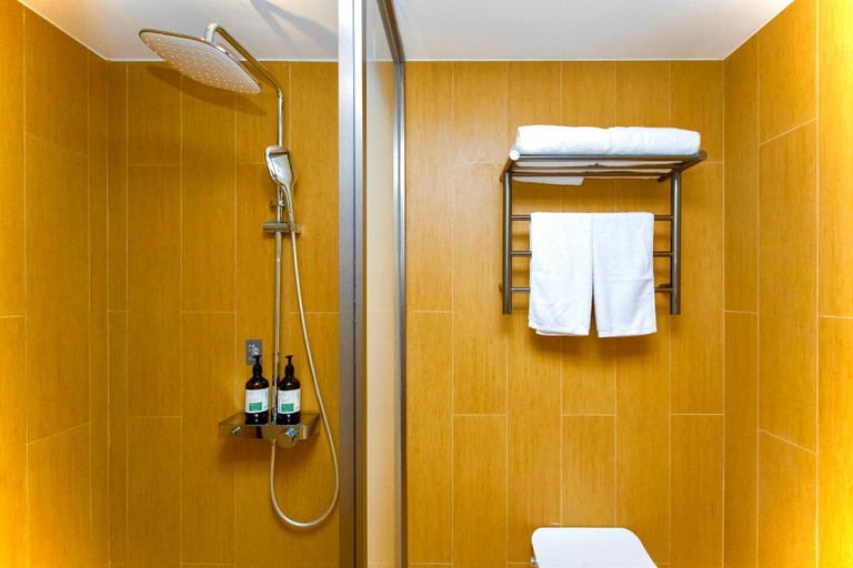 Bathroom 3, Ji Hotel Zhuhai Gaolan Port, Zhuhai