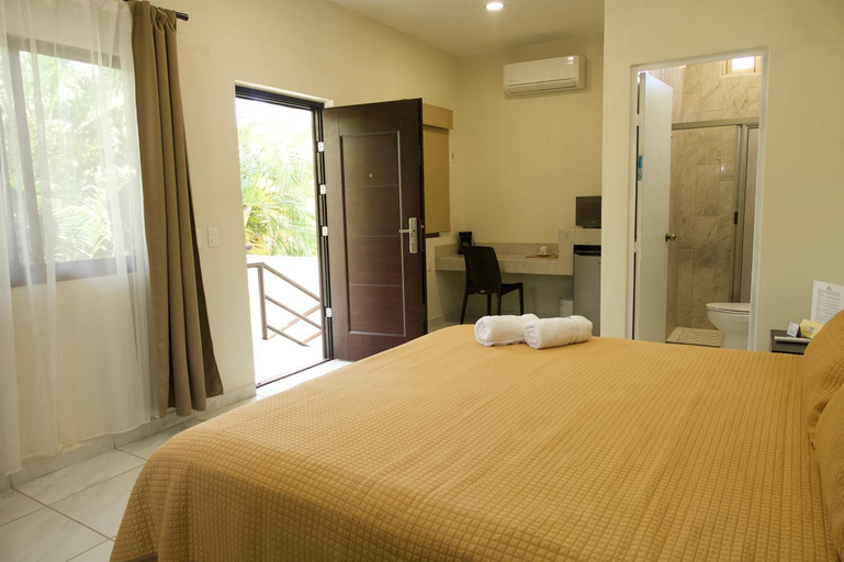 Bedroom 2, Hotel y Suites Los Encantos, Compostela
