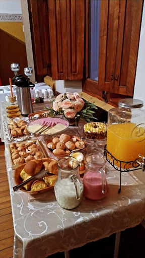 Food & Drinks