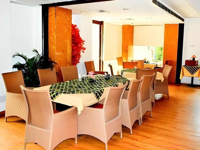 Food & Drinks 3, Hotel Aroma, Chandigarh
