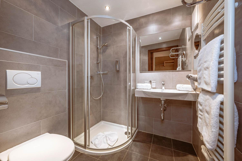 Bathroom, Hotel Bachschmied, Zell am See