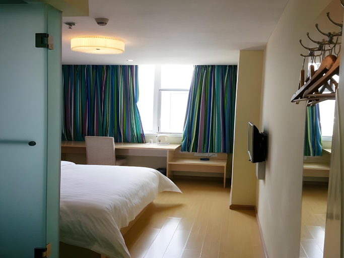 Bedroom 3, 7 Days Inn Taicang Shaxi Ancient Town, Suzhou