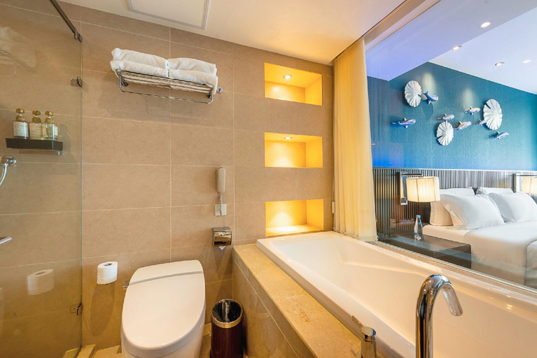 Bathroom 4, Guangzhou Crystal Orange Hotel, Guangzhou