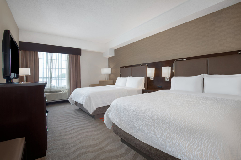 Holiday Inn Express Hotel & Suites Barrie - Tap to explore photos