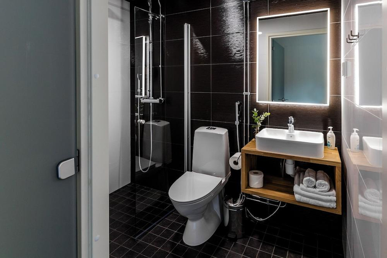 Bathroom 4, De Gamlas Hem Hotel & Restaurant, Northern Ostrobothnia