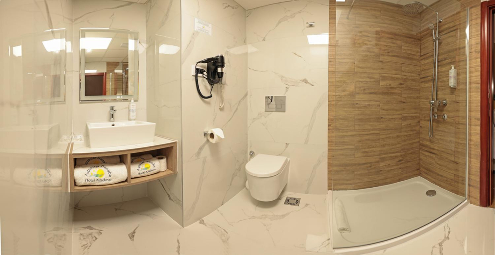 Bathroom 4, Hotel Aquastar Danube, Kladovo
